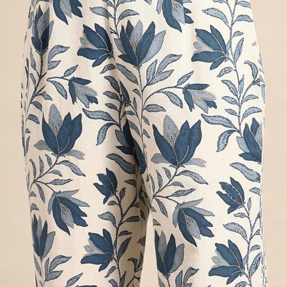 Women's Cotton Printed Straight Kurta With Pant Set - Picture 4 of 10